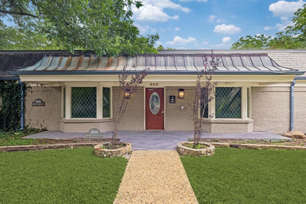 Miller & Stemmons - Commercial Sale
