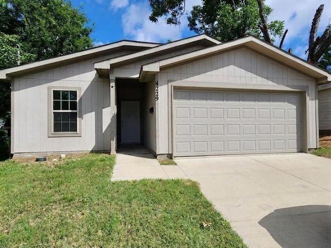 Attention investors! This newer-construction 3-bedroom, 2-bath home offers a strong
opportunity to add a low-maintenance rental property to your portfolio. Property features an open-
concept layout, located in the rapidly developing South DallasF air Park area, the property provides
convenient access to Downtown Dallas, major highways, public transit, Fair Park, and employment
centers. The area continues to experience redevelopment and investment activity, creating long-term
appreciation potential. see photos for builder stock photos and all the potential. Property needs repairs
