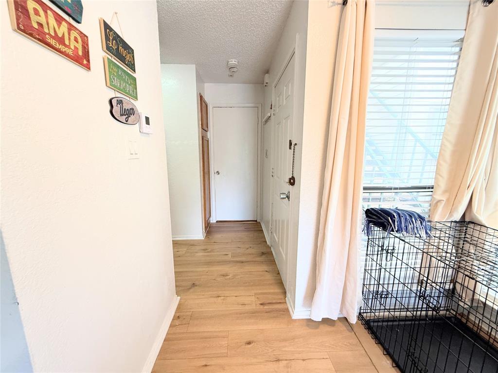 Arlington Oaks Condo - Residential