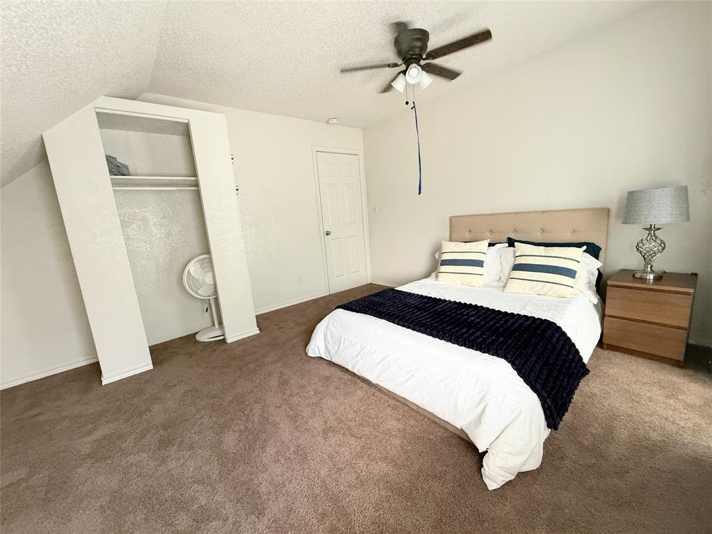 Arlington Oaks Condo - Residential