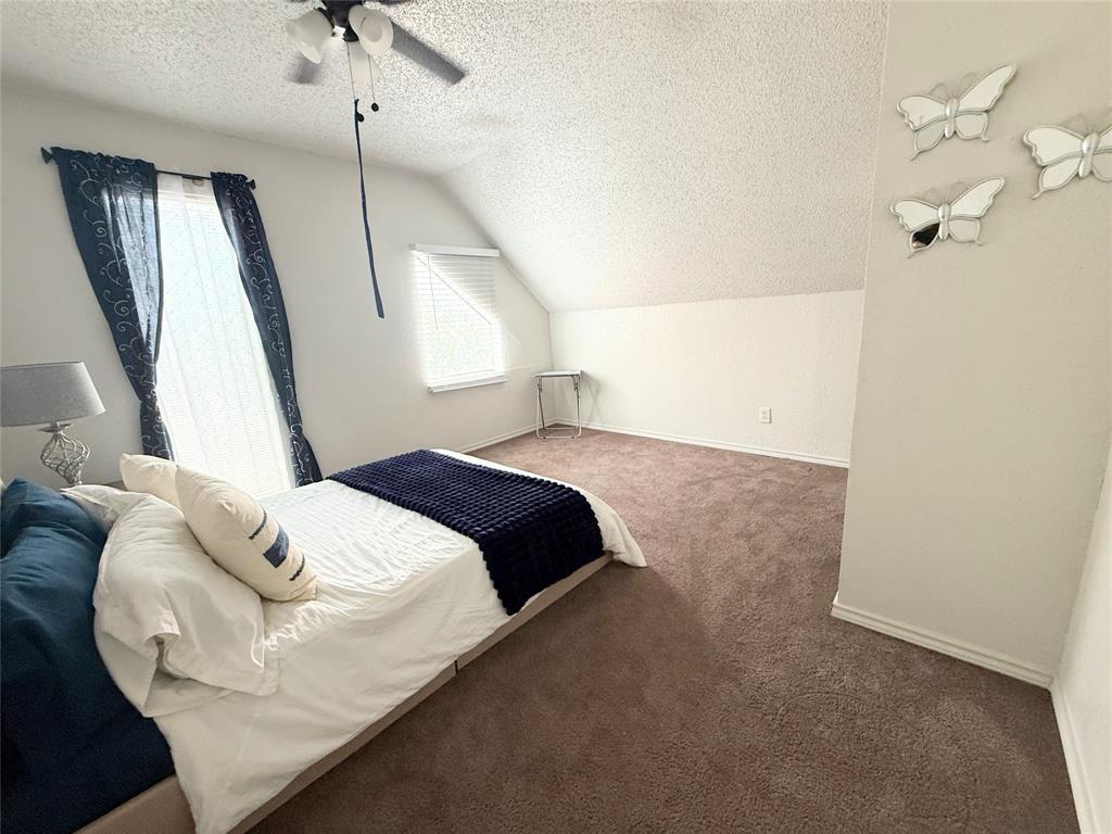 Arlington Oaks Condo - Residential