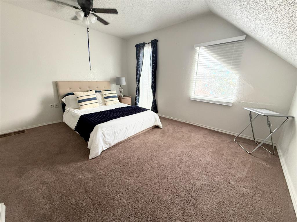 Arlington Oaks Condo - Residential