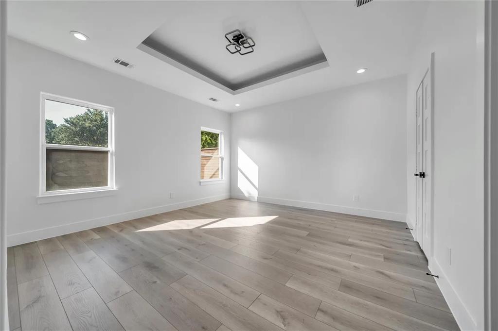 Woodside 01 - Residential
