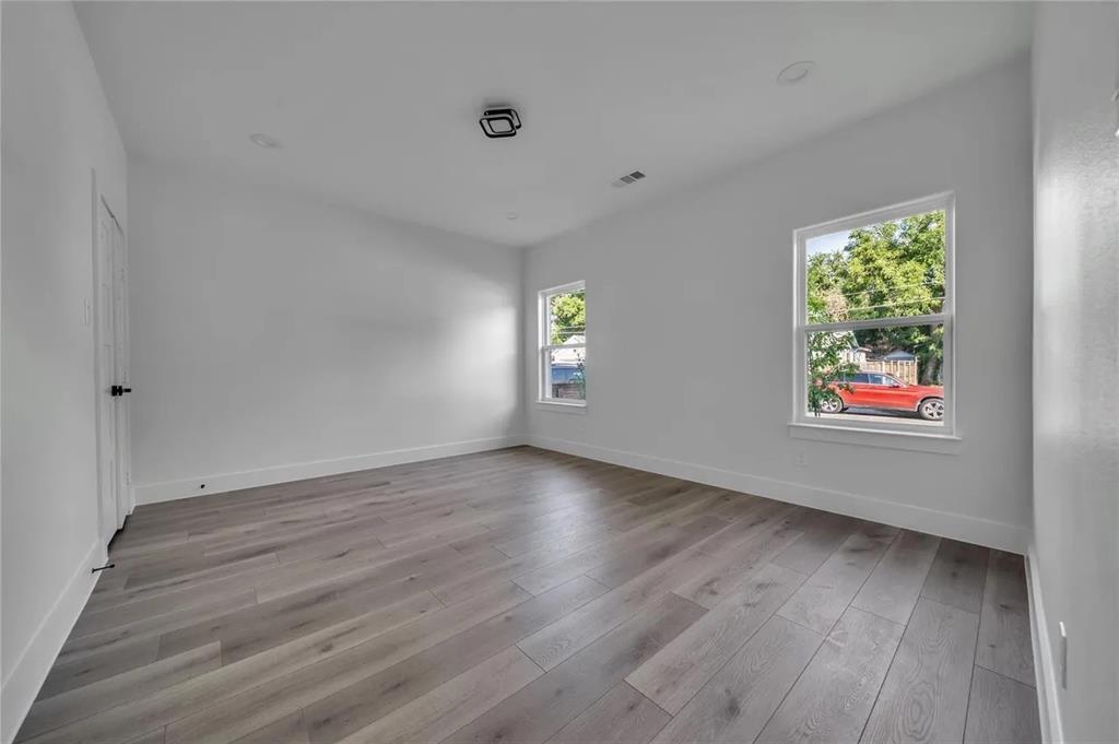 Woodside 01 - Residential