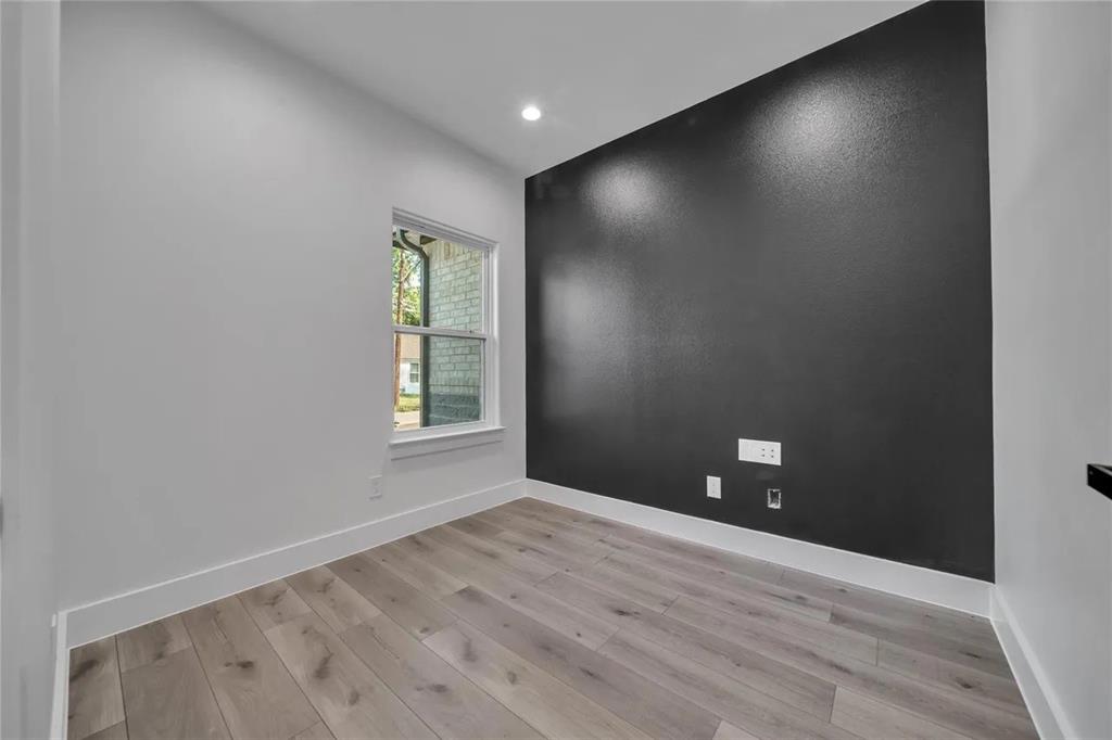 Woodside 01 - Residential