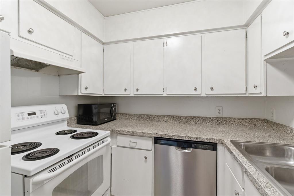 Bowser Ave Condo 4112 - Residential