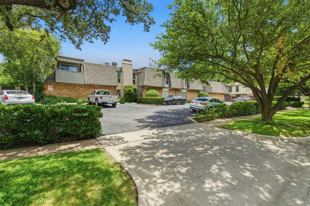 Bowser Ave Condo 4112 - Residential