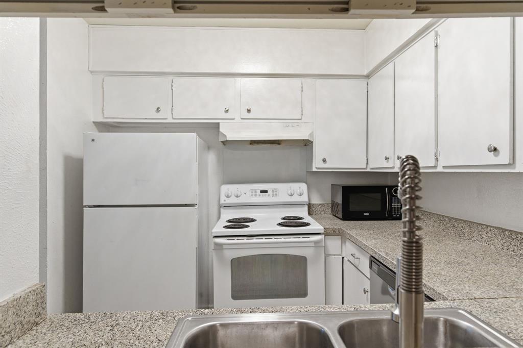 Bowser Ave Condo 4112 - Residential