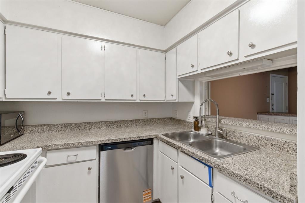 Bowser Ave Condo 4112 - Residential