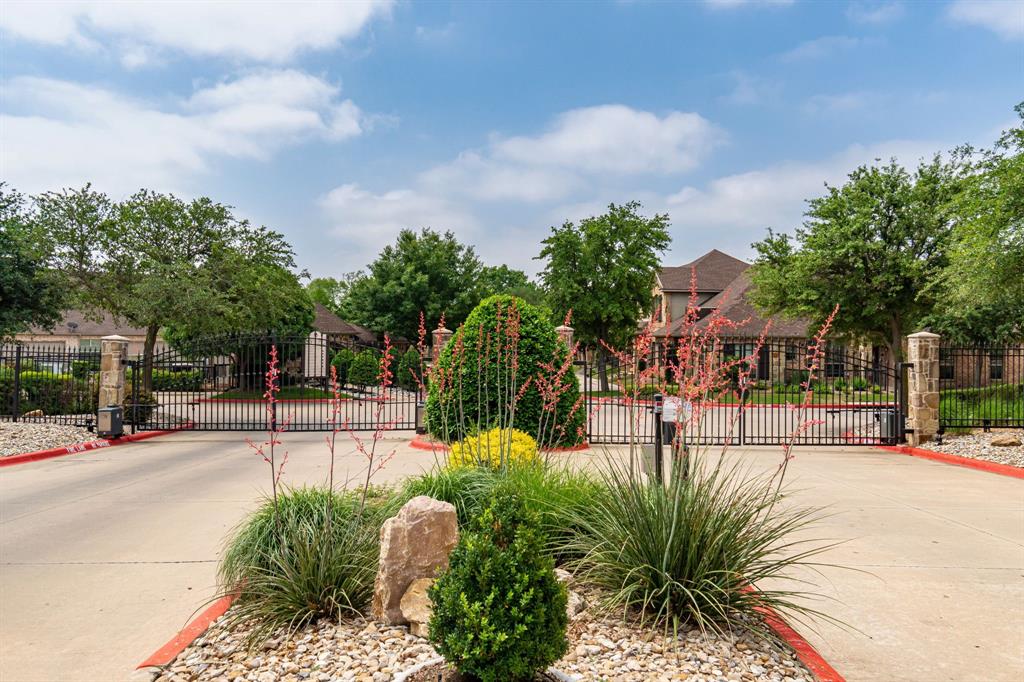 Villas At Willow Grove - Residential