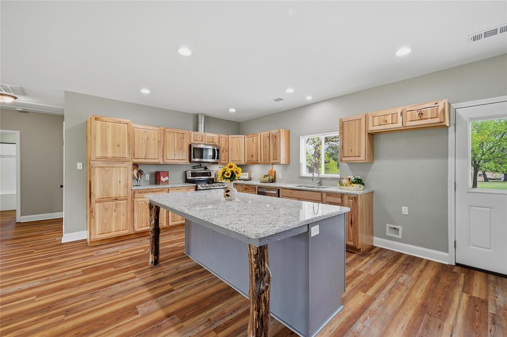 CASHION T J A-G0283, ACRES 8.4 - Residential