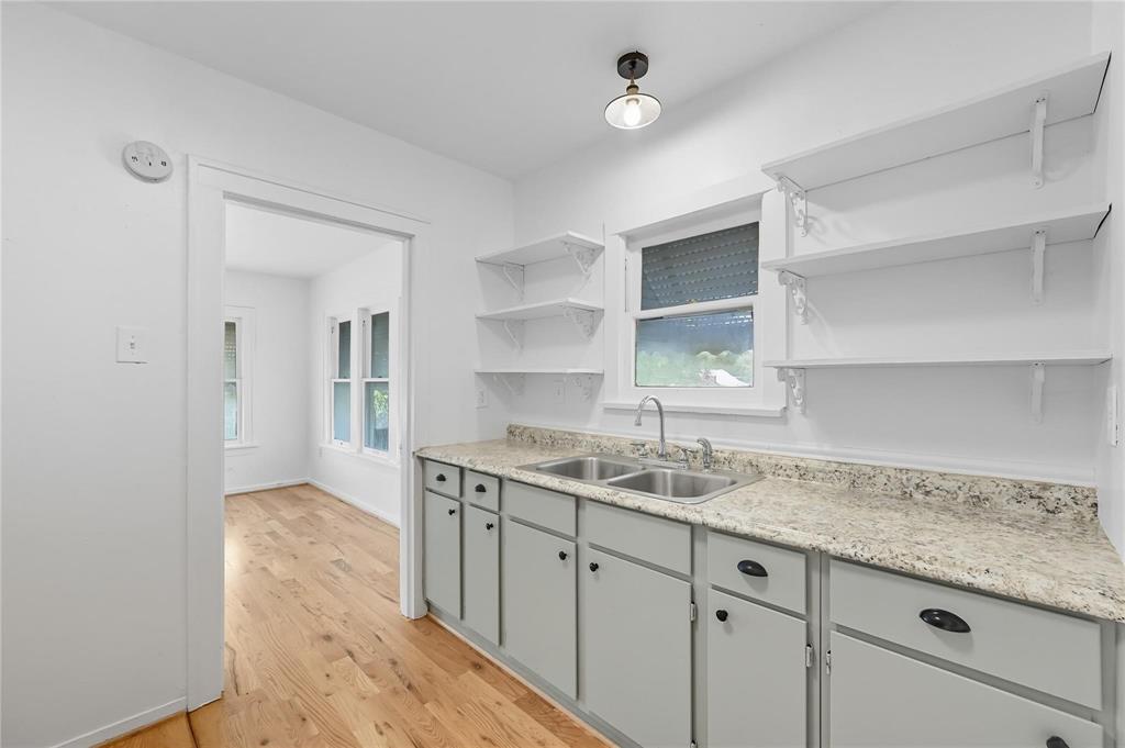 South Hemphill Heights Add - Residential Income