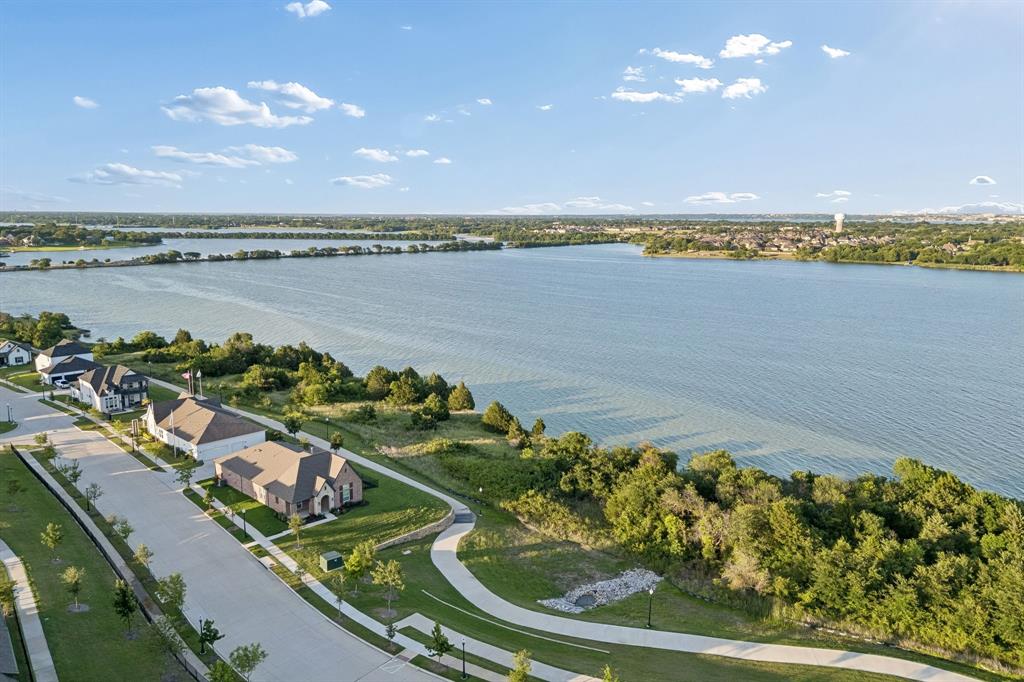 Lake Park - Residential