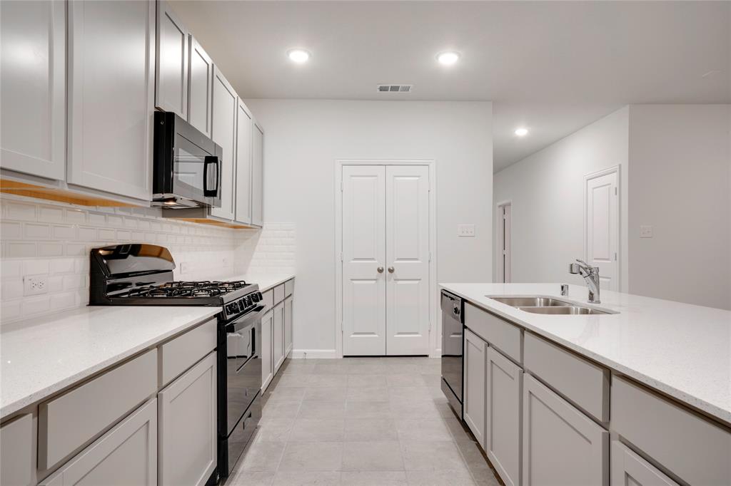 Travis Ranch Ph 3e - Residential