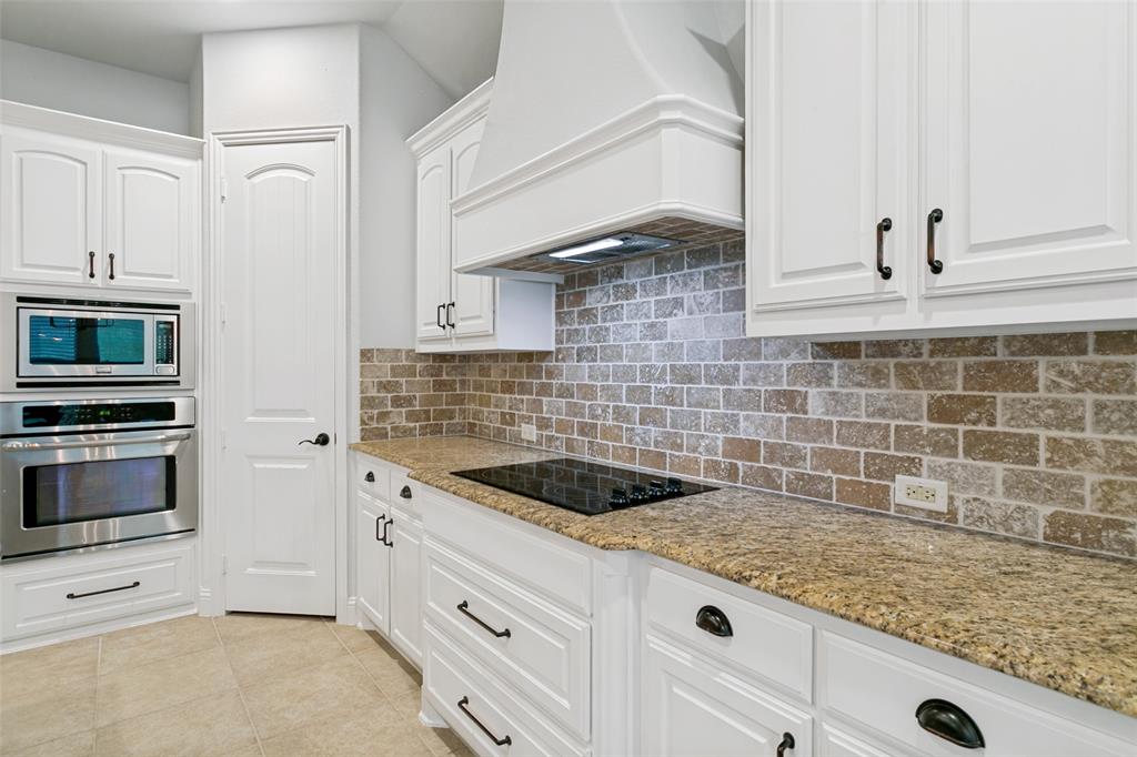 Mustang Pointe - Residential