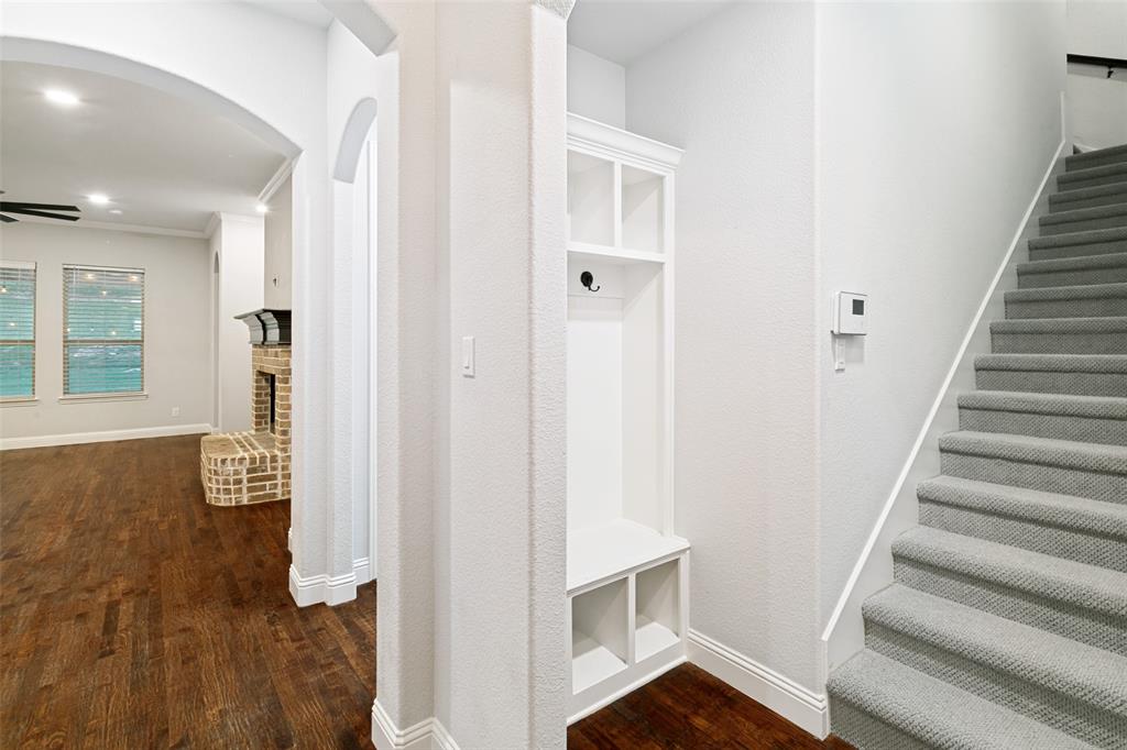 Mustang Pointe - Residential
