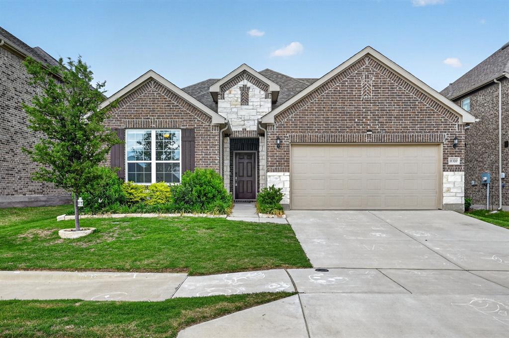 Welcome to this stunning 2-story home featuring 4 bedrooms and 3 bathrooms, offering the perfect combination of comfort, style, and functionality. As you step inside, you will find a spacious layout with open living spaces, including a cozy living room and a loft-style office, perfect for family gatherings or quiet evenings at home.
The open-concept kitchen is a chef’s dream, complete with granite countertops, a built-in gas range, and stainless steel appliances. Designed with entertaining in mind, the kitchen flows seamlessly into the living and dining areas, making it ideal for hosting family and friends.
Upstairs, you will find generously sized bedrooms along with a game room, creating a floor plan that fits today’s modern lifestyle. Step outside to a large backyard with plenty of room for outdoor activities, along with a beautiful greenbelt behind the home that adds both privacy and a peaceful setting.
Located in a desirable neighborhood in Haslet, this home offers convenient access to top-rated schools, parks, shopping, and dining, making it an excellent place to call home.Hurry, schedule your showing today.
