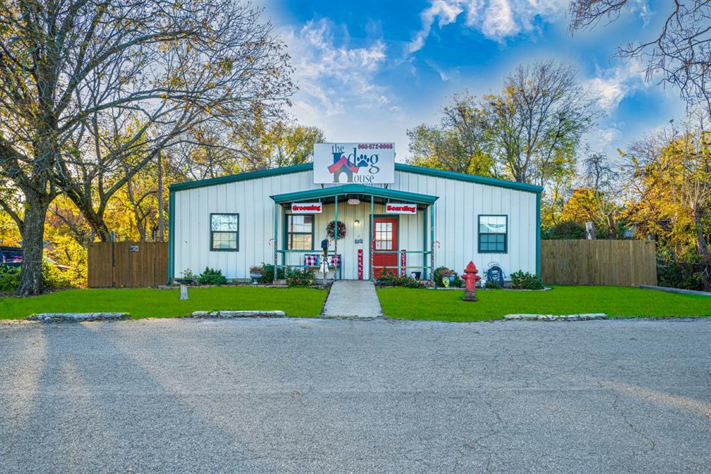 Wallace Add - Commercial Sale