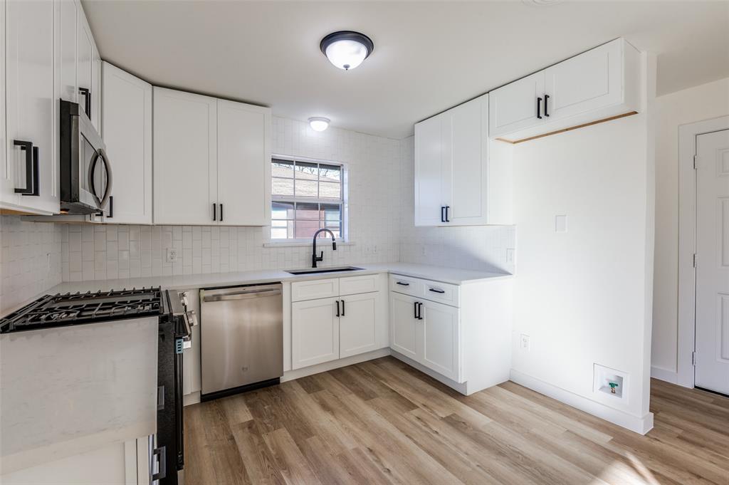 Valwood Park 14 - Residential