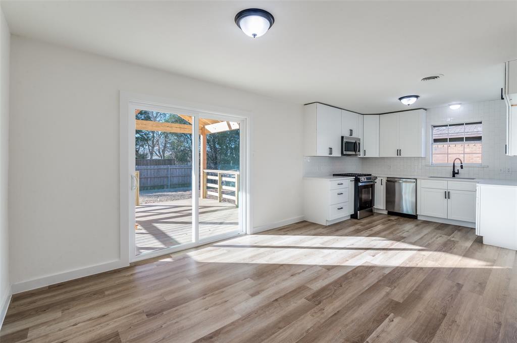 Valwood Park 14 - Residential