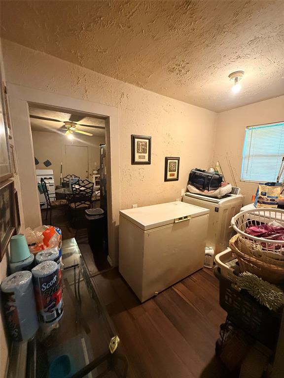 Russell Realty Companys 02 E - Residential