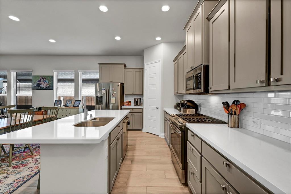 Devonshire Village 4c - Residential