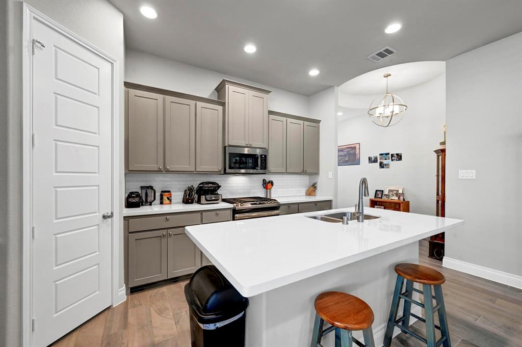 Devonshire Village 4c - Residential