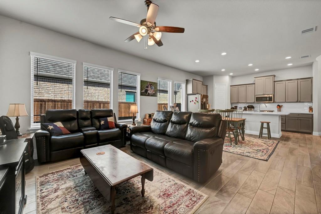 Devonshire Village 4c - Residential