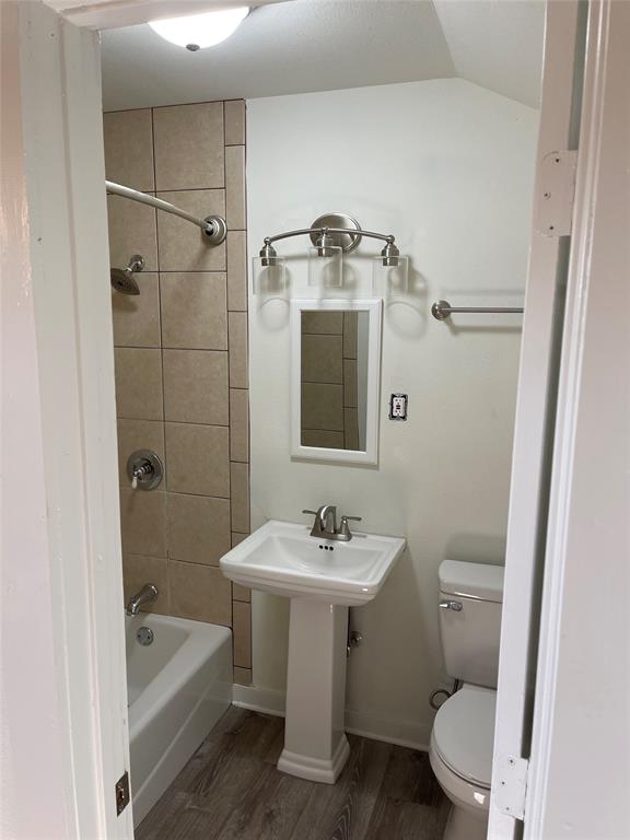 Chamberlain Arlington Heights 1st - Residential Lease