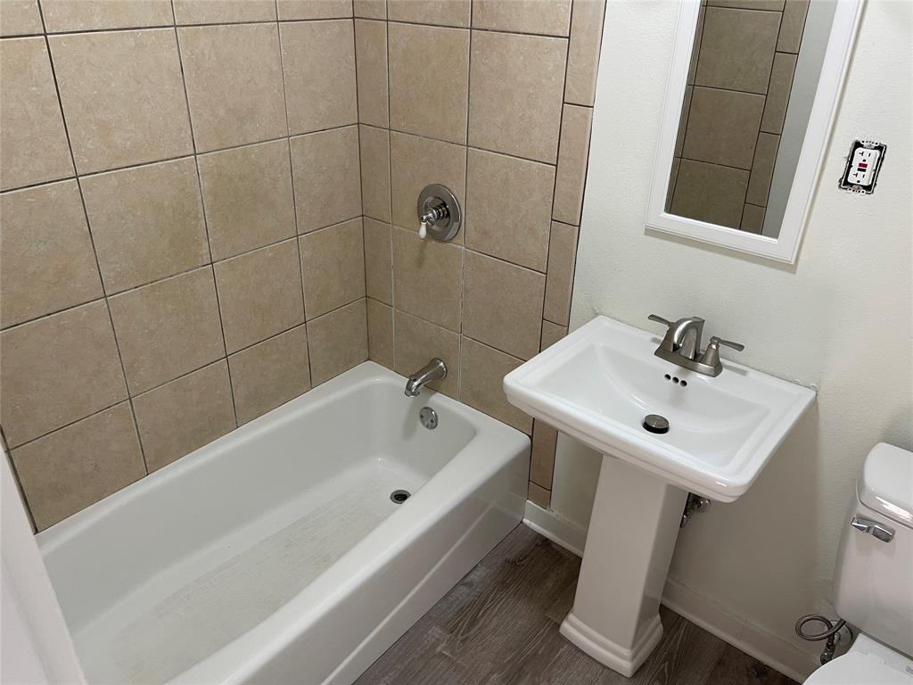 Chamberlain Arlington Heights 1st - Residential Lease