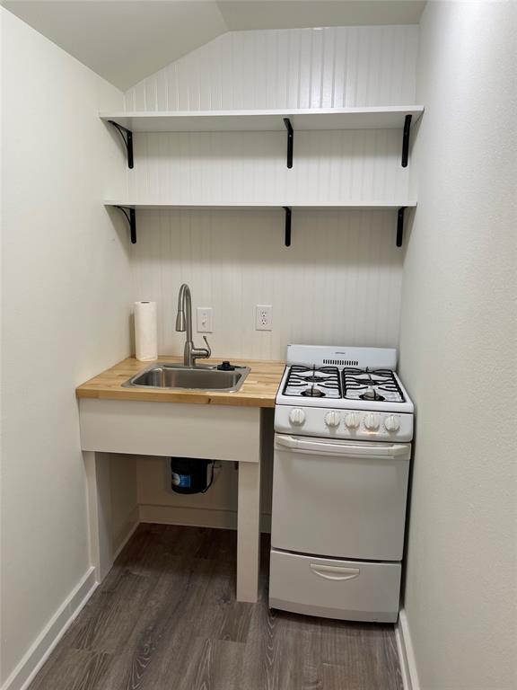 Chamberlain Arlington Heights 1st - Residential Lease