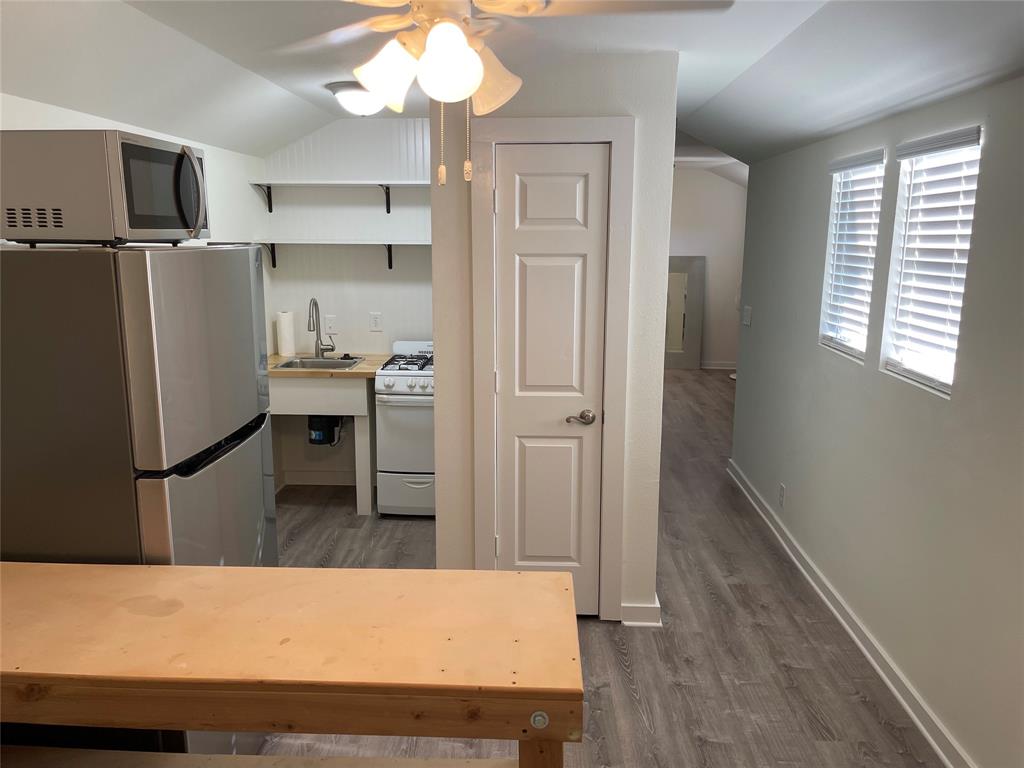 Chamberlain Arlington Heights 1st - Residential Lease