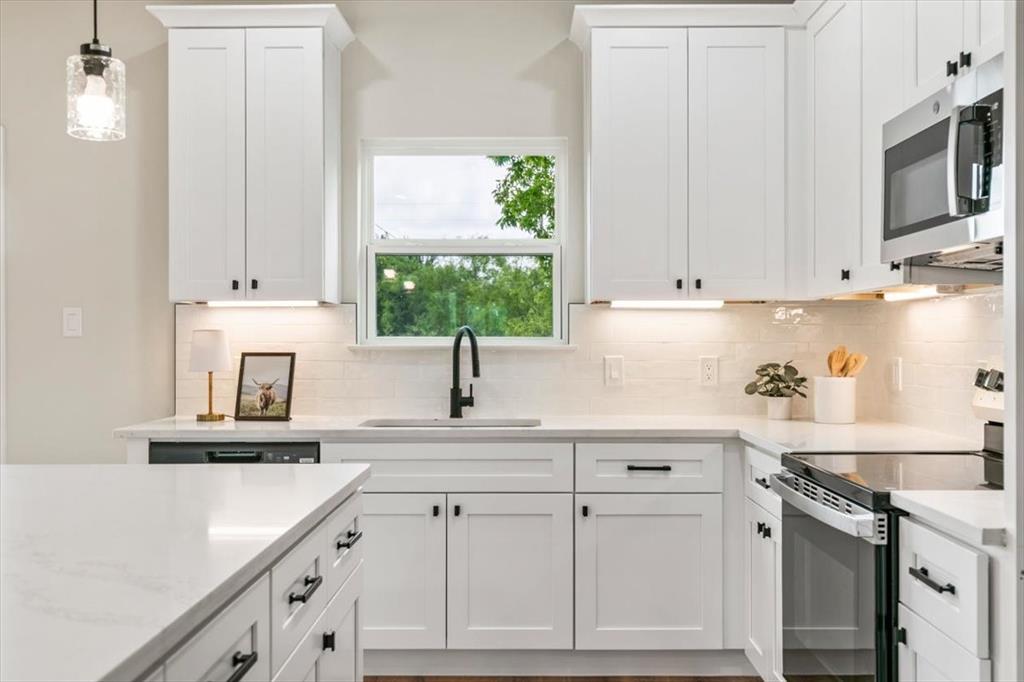 Canyon Creek III - Residential