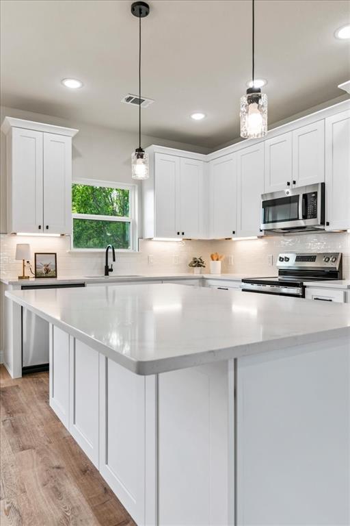 Canyon Creek III - Residential