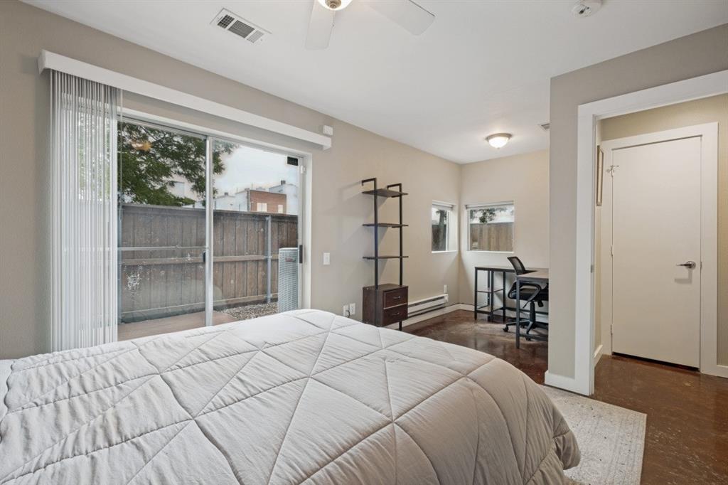 Akard Street Twnhms - Residential