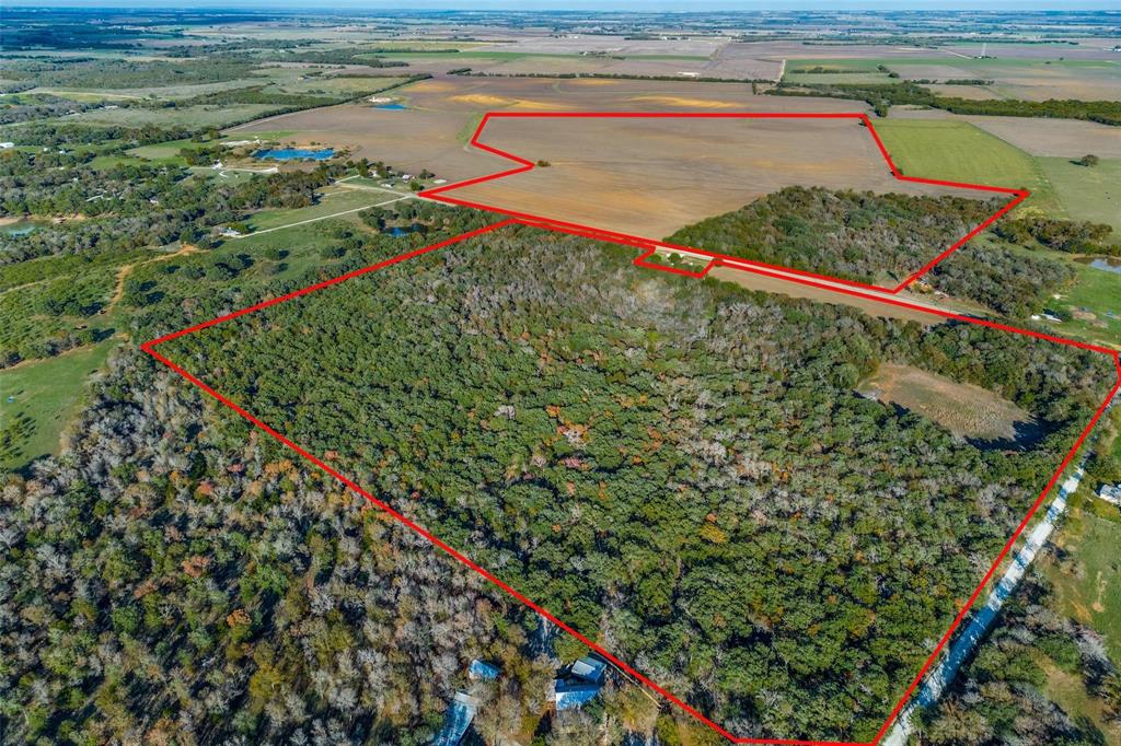 Looking for the perfect development or investment opportunity nearby the growing city of Hillsboro, TX this 125.25 acre tract contains extensive frontage on FM 309, is free of any floodplain, and is ag-exempt with a current lease in place. Approximately 10 miles from downtown Hillsboro allowing you to be just outside city limits but still providing access to abundant amenities such as, shopping, dinning, etc. The various types of terrain allow for you to make this property your own. Seller sold 43 acres in Feb 2026.