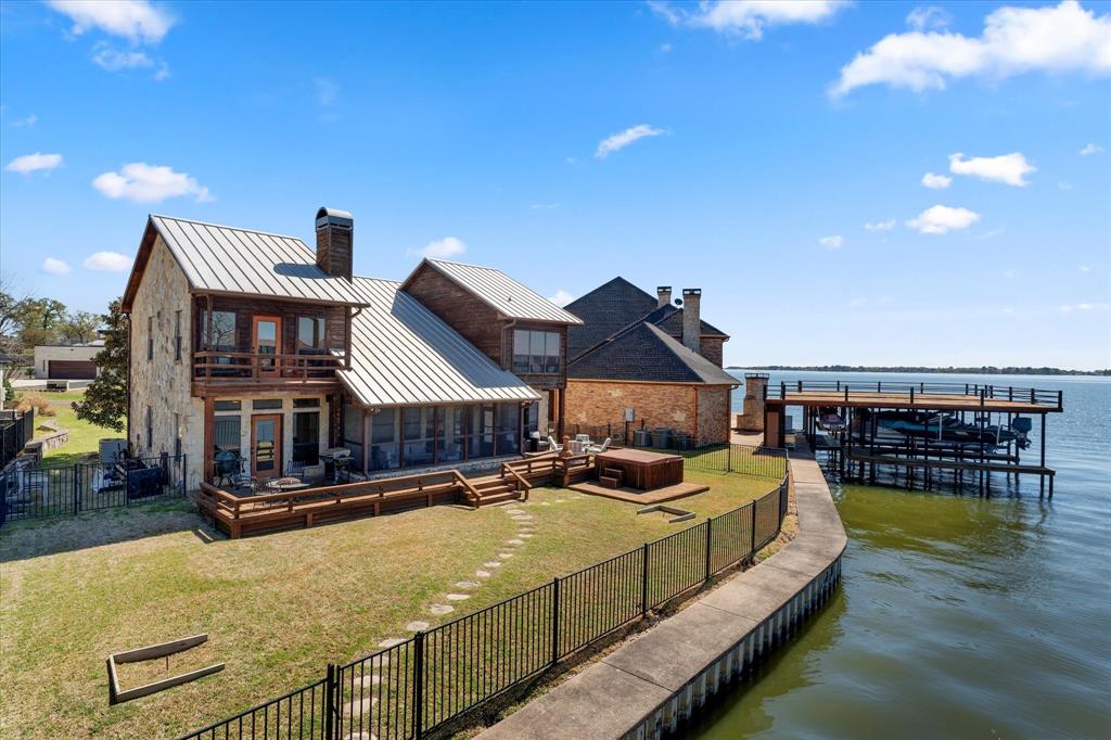Pinnacle Club - Residential