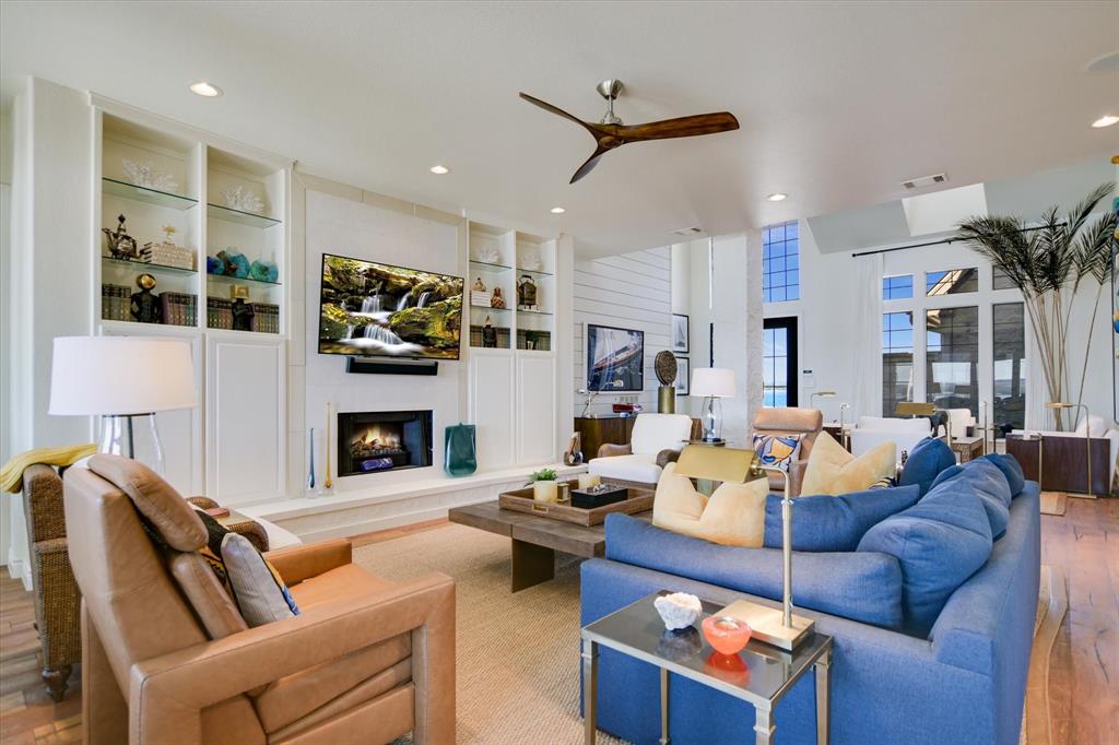 Horseshoe Bay Proper - Residential
