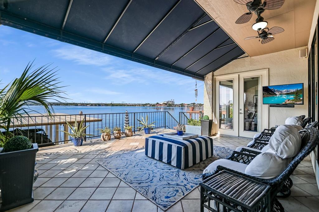 Horseshoe Bay Proper - Residential