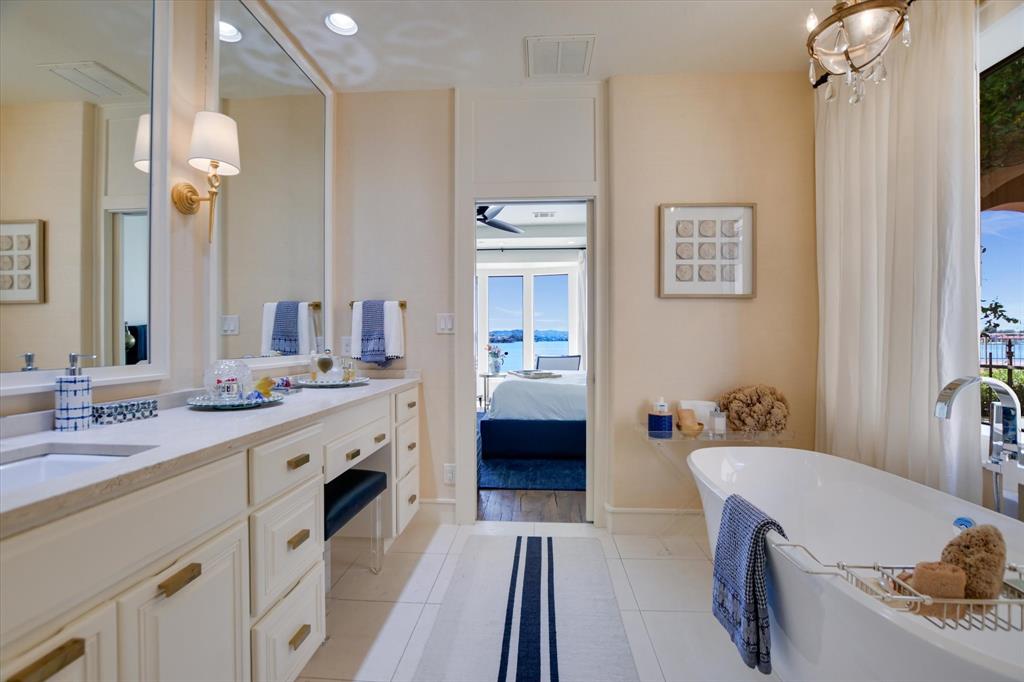 Horseshoe Bay Proper - Residential
