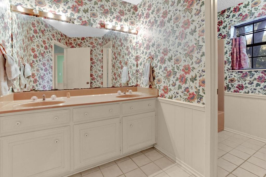 A101015 - A1015 A Walling - Residential