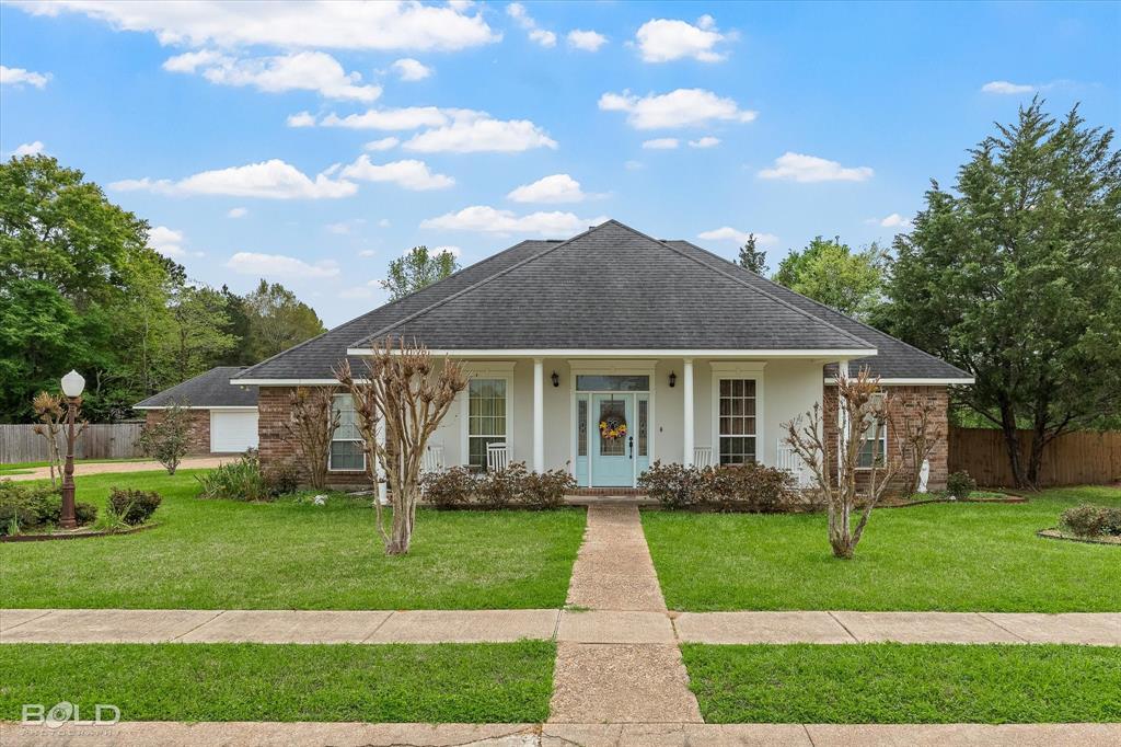 Beautiful one owner home in quite North DeSoto subdivision.  Located in the North DeSoto school district. This is a well kept home with a large 15X30'
shop area with overhead door. Could us some updates so it is priced accordingly. VERY MOTIVATED SELLER. Great gated subdivision 10 minutes from South Shreveport. Serious offers will be concidered.