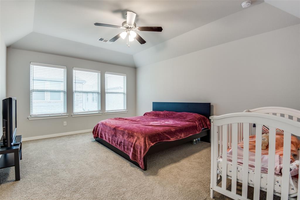 CASTLE HILLS PHASE 10 - Residential Lease