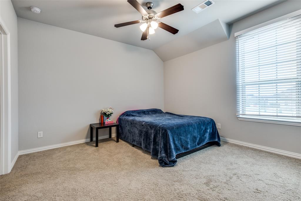 CASTLE HILLS PHASE 10 - Residential Lease