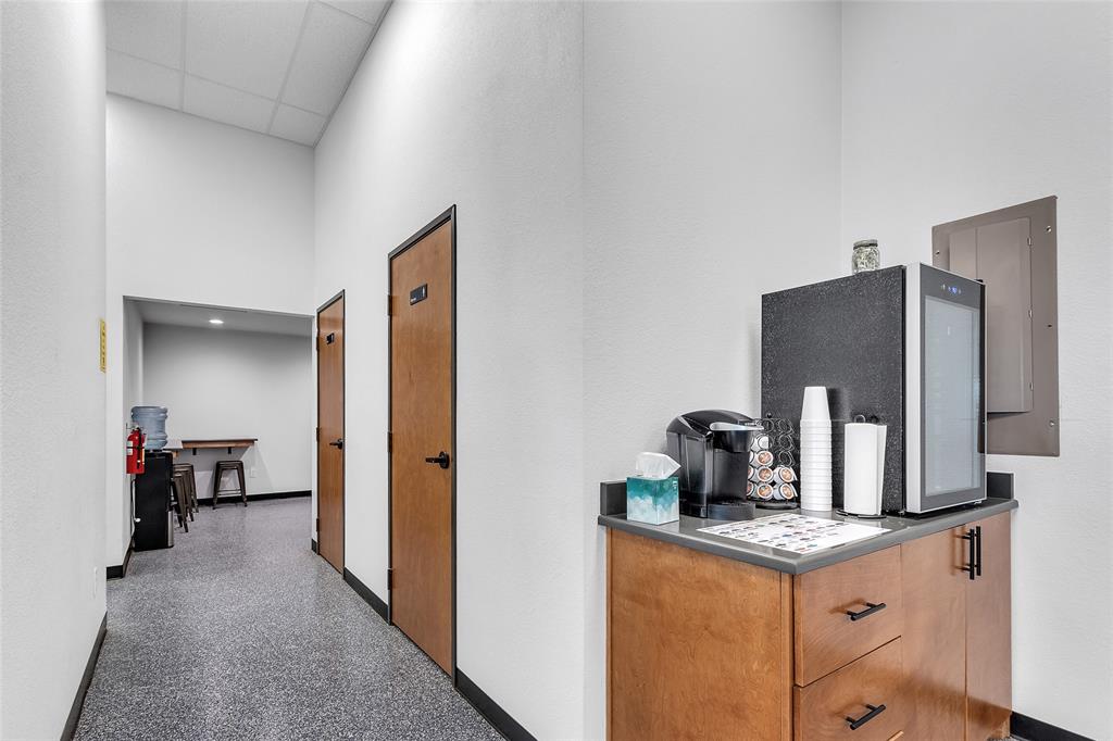 Pk Lake - Commercial Sale