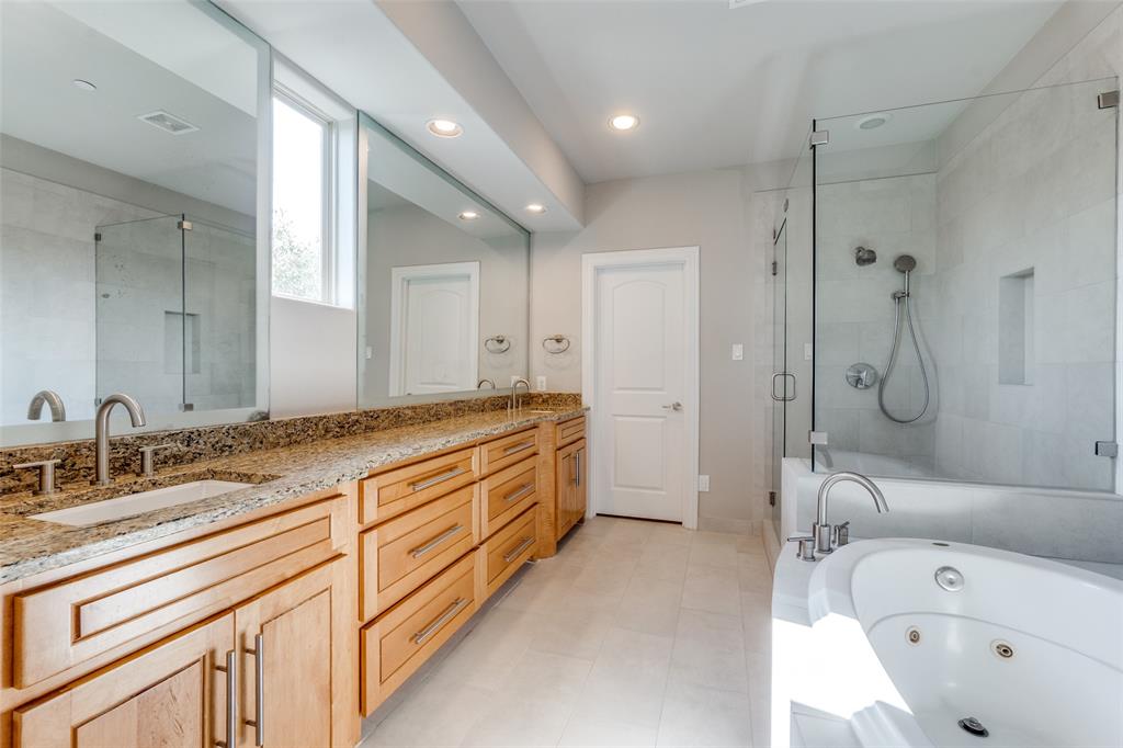Richmond At Lakewood Condos - Residential