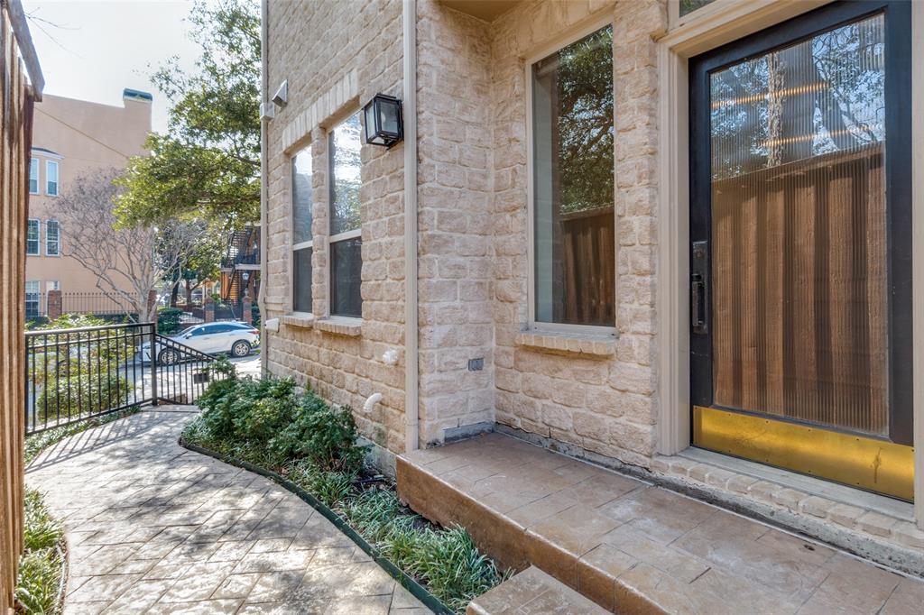 Richmond At Lakewood Condos - Residential