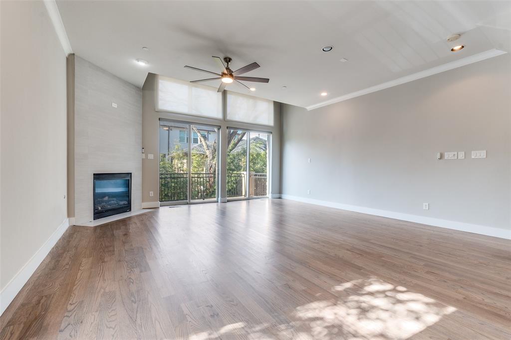 Richmond At Lakewood Condos - Residential