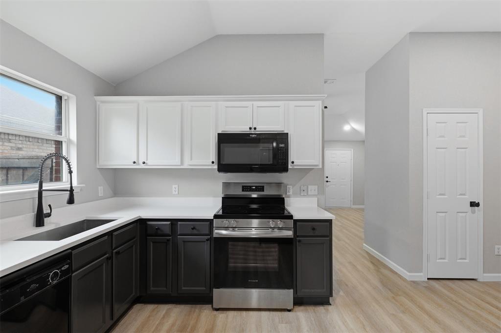 Sunset Pointe Ph Five - Residential