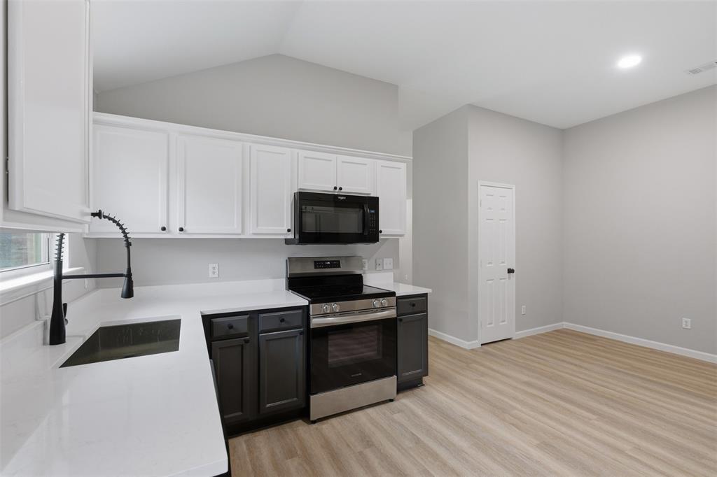 Sunset Pointe Ph Five - Residential